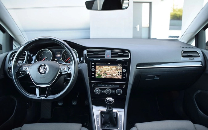 Volkswagen Golf cena 56899 przebieg: 180247, rok produkcji 2019 z Warszawa małe 631